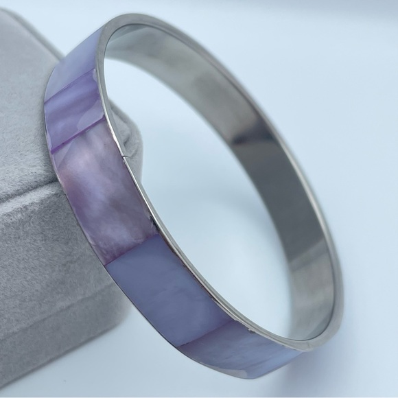 Purple Mother of Pearl Inlay Bangle Bracelet Silver Tone 2.75” Wide - Picture 1 of 7